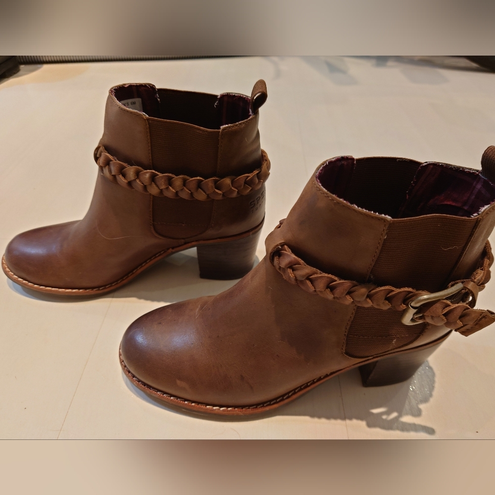 Sperry Brown leather ankle boots Sz 6